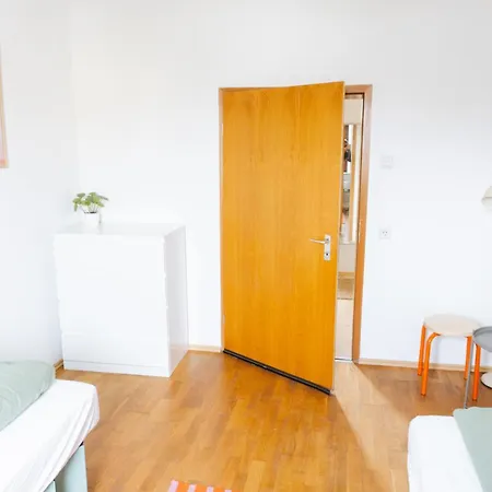 Daire Raum Life - #1 Mit Kostenlosen Parkplatz Straubing