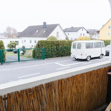 Raum Life - Stilvolle Mit 2 Schlafzimmern Und Kostenlosen Parkplatz * 施特劳宾