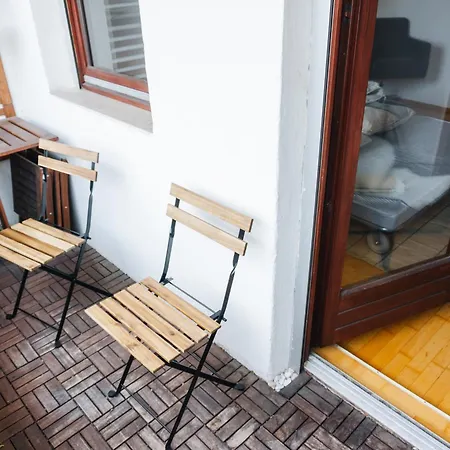 Raum Life - Stilvolle Mit 2 Schlafzimmern Und Kostenlosen Parkplatz